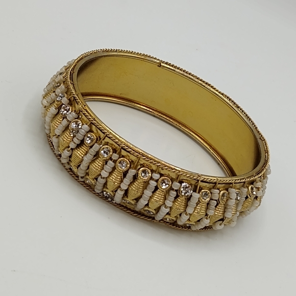 Wire Wrapped Wide Chunky Gold tone Beaded Wire Rhinestone Bangle Vintage - Picture 10 of 10